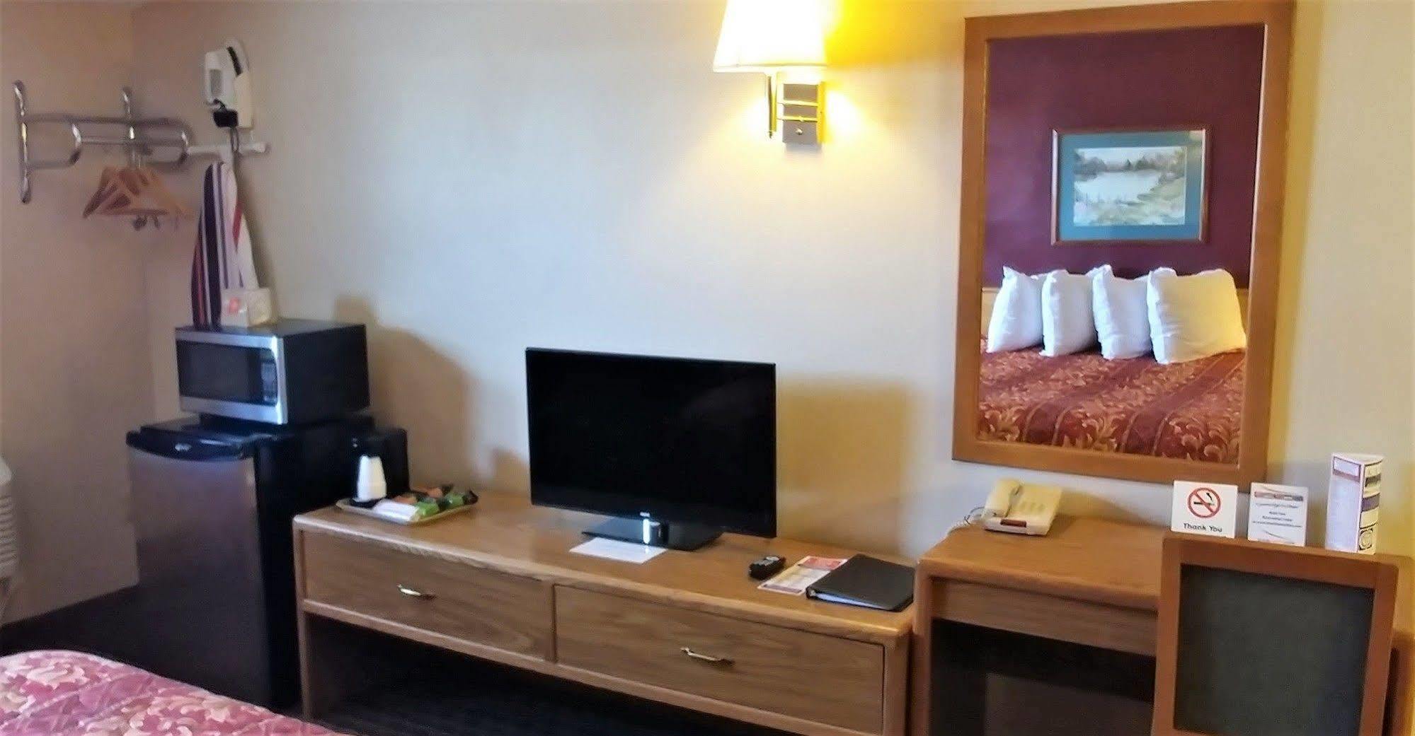 Red Carpet Inn - Windom المظهر الخارجي الصورة